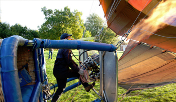 Balloon flight take off